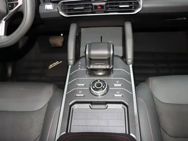 Jetour T2 — Фото автомобиля 15