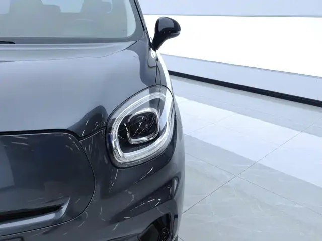 Leapmotor T03 — Фото автомобиля 5
