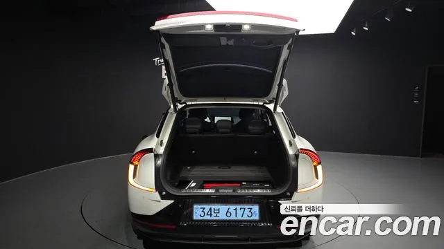 Kia EV6 — Фото автомобиля 13