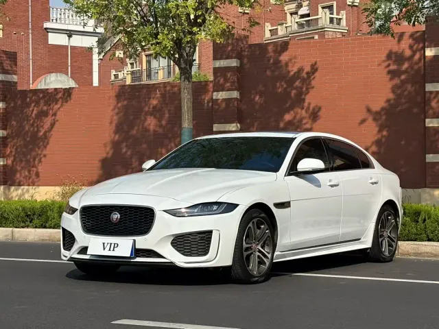 Фотография автомобиля — Jaguar XEL