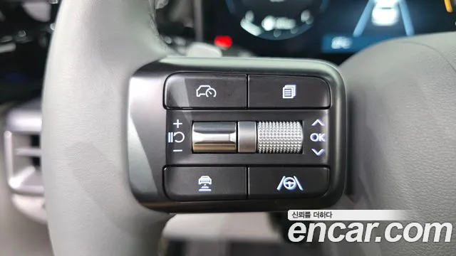 Hyundai Grandeur Grandeur (GN7) 2.5 Бензин 2WD — Фото автомобиля 14