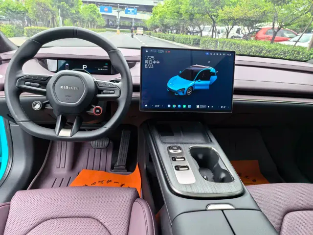 Xiaomi SU7 — Фото автомобиля 11