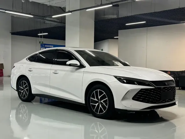 BYD Qin L — Фото автомобиля 3