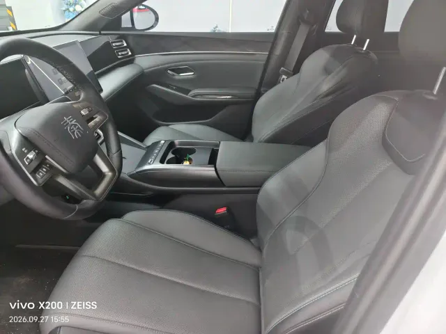 BYD Qin L — Фото автомобиля 10