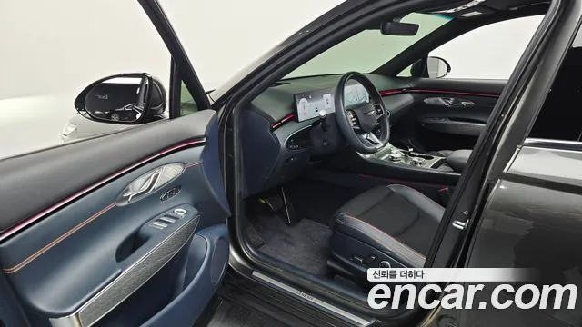 Genesis GV70 2.5T Бензин 2WD — Фото автомобиля 9