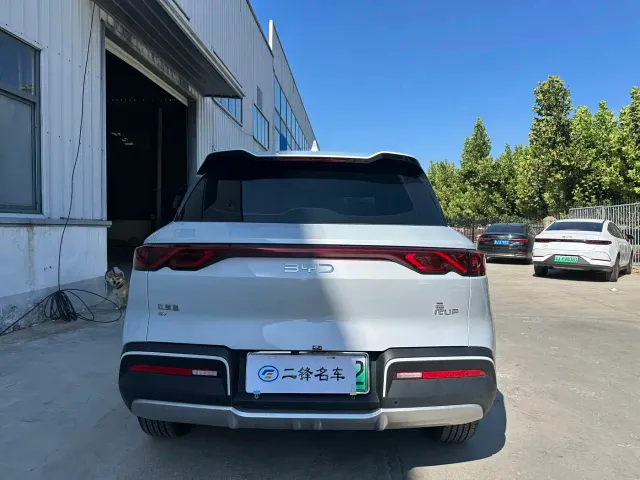 BYD Yuan UP — Фото автомобиля 5