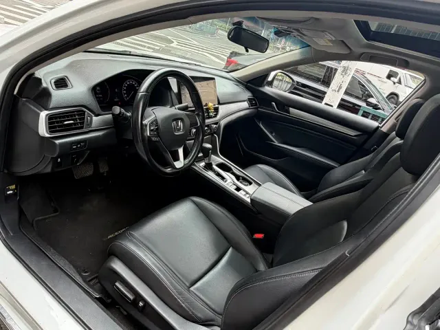 Honda Accord — Фото автомобиля 7