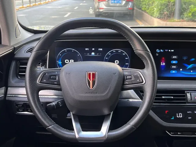 Hongqi HS5 — Фото автомобиля 18