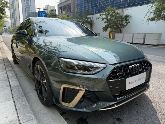 Audi A4L — Фото автомобиля 3