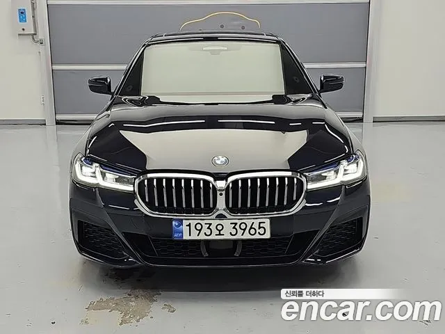 BMW 5-Series — Фото автомобиля 2