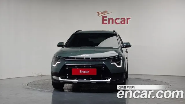 Kia Niro The All New Niro Signature — Фото автомобиля 3