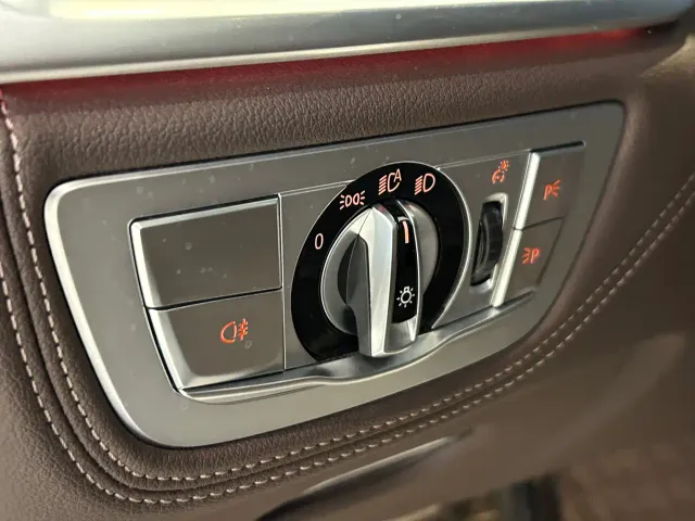 BMW 7 Series — Фото автомобиля 7