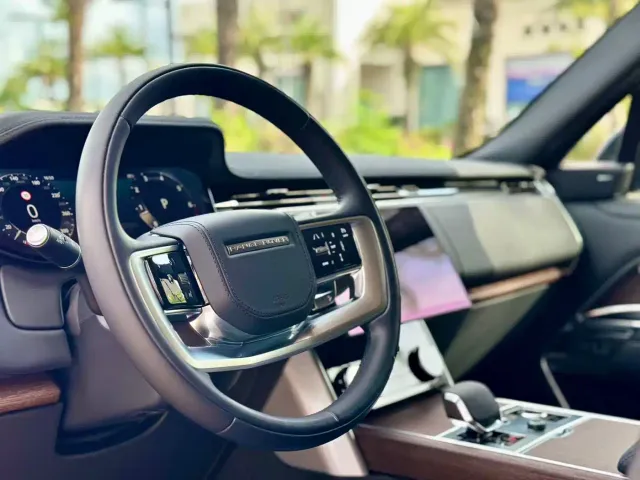 Land Rover Range Rover — Фото автомобиля 5