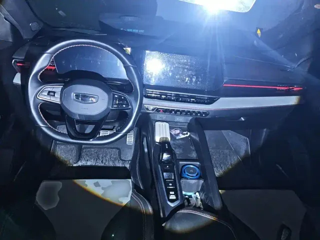Geely Binrui — Фото автомобиля 5