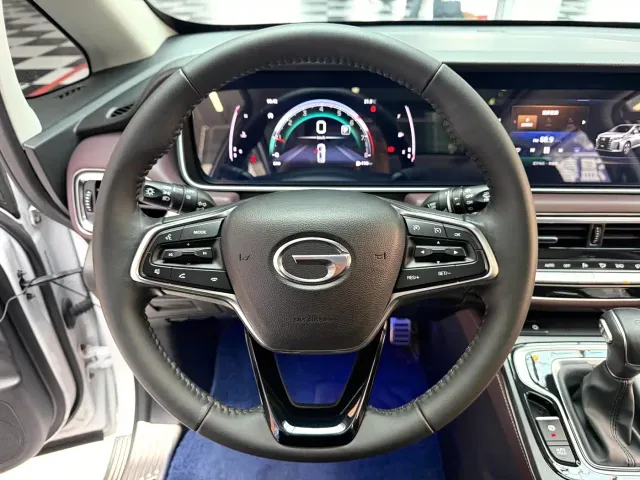 GAC Trumpchi M6 — Фото автомобиля 9