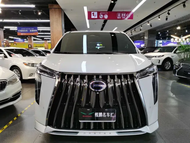 GAC Trumpchi M8 — Фото автомобиля 2