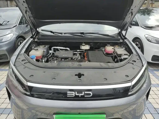 BYD Seal 05 DM-i — Фото автомобиля 19
