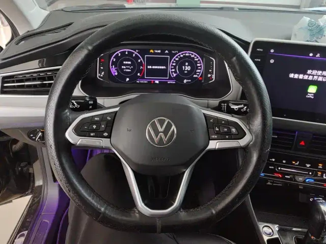 Volkswagen Bora — Фото автомобиля 15
