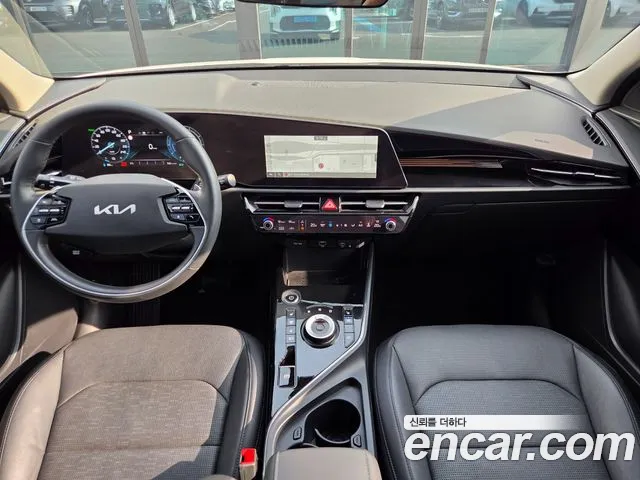 Kia Niro — Фото автомобиля 7