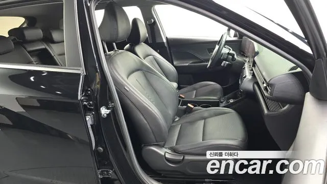 Hyundai Kona Kona (SX2) Бензин 2.0 2WD — Фото автомобиля 20