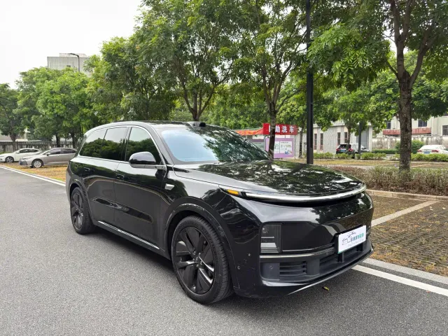 Li Auto L9 — Фото автомобиля 3