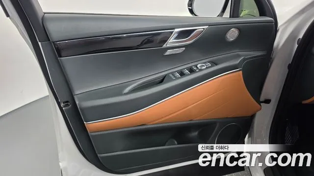 Genesis GV80 — Фото автомобиля 13