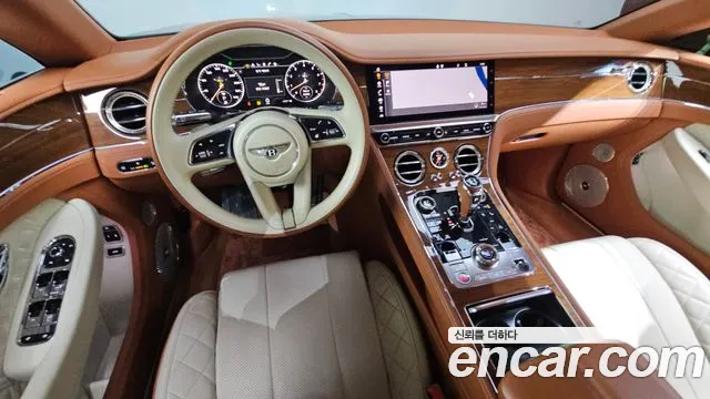 Bentley Continental — Фото автомобиля 7
