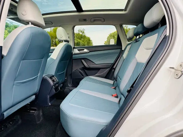 Volkswagen Tharu — Фото автомобиля 9
