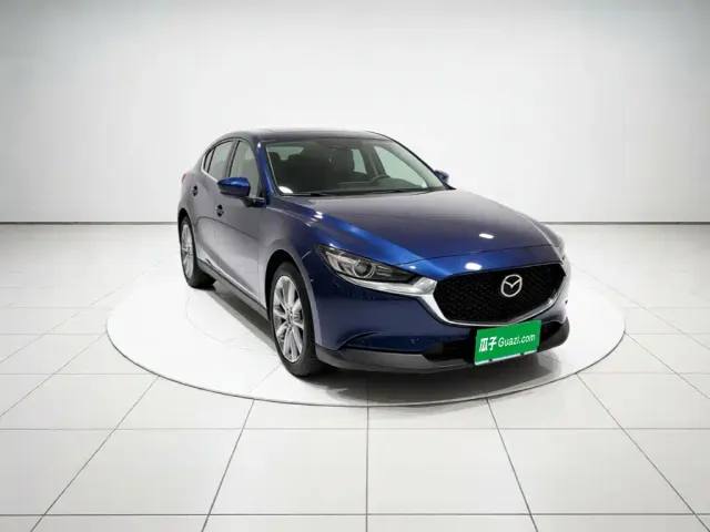 Mazda CX-30 — Фото автомобиля 3