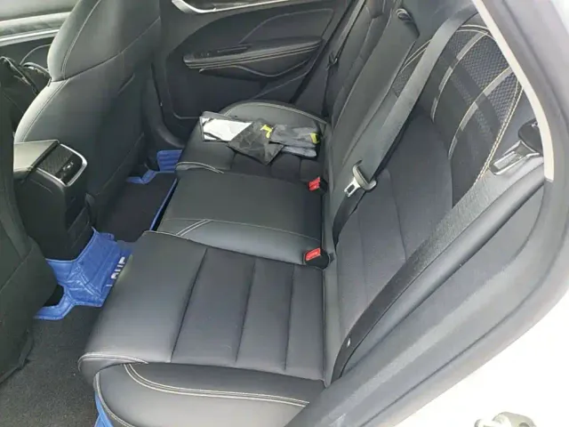 Geely Binrui — Фото автомобиля 16
