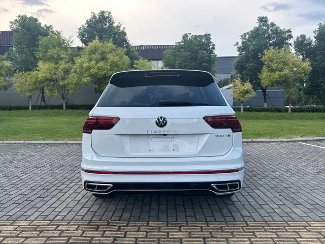 Volkswagen Tiguan L — Фото автомобиля 5