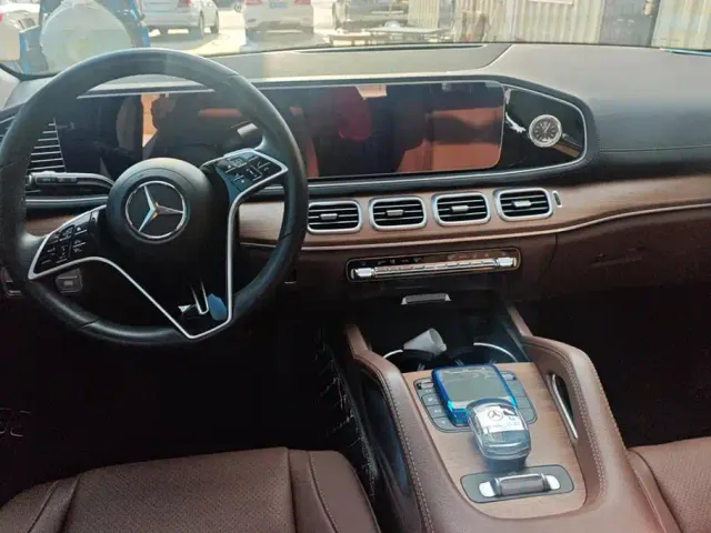 Mercedes-Benz GLE-Class — Фото автомобиля 12