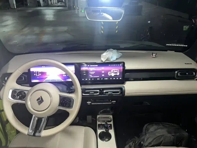 Baojun Yep — Фото автомобиля 10