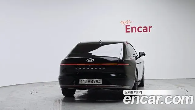 Hyundai Grandeur GN7 — Фото автомобиля 4