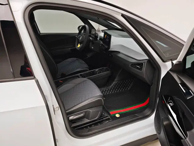Volkswagen ID.3 — Фото автомобиля 10