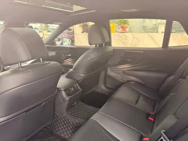 Lexus LS — Фото автомобиля 13