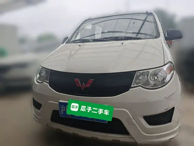 Wuling Hongguang — Фото автомобиля 23