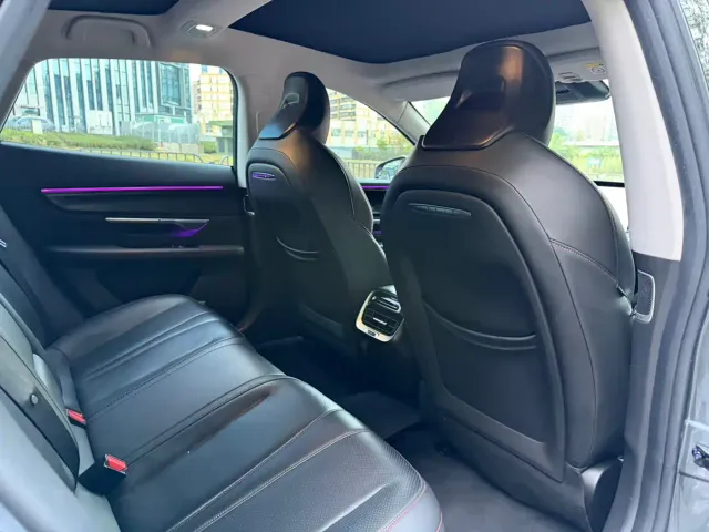 Xpeng P7 — Фото автомобиля 16