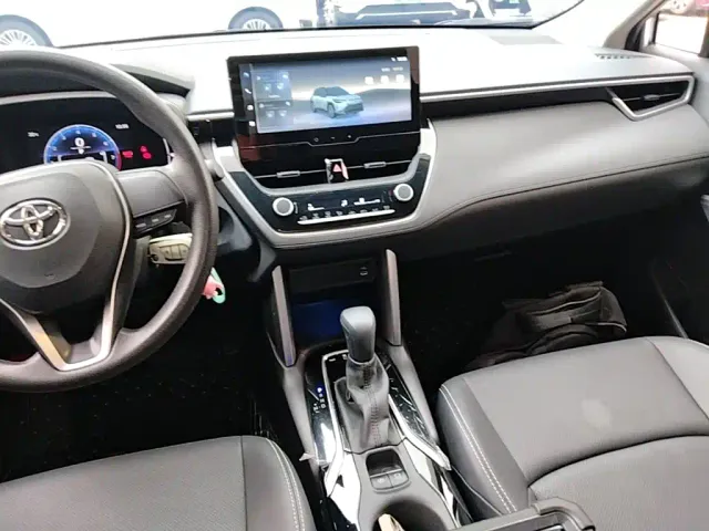 Toyota Frontlander — Фото автомобиля 12