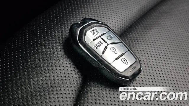 KG_Mobility_Ssangyong Torres Новый Torres Бензин 1.5 2WD — Фото автомобиля 26