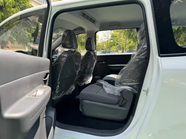 Wuling Hongguang — Фото автомобиля 11