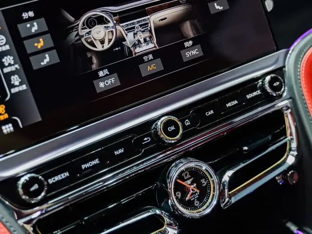 Bentley Flying Spur 2022 4.0T V8 Standard — Фото автомобиля 17