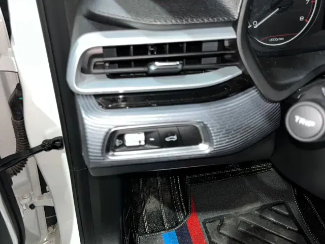 Geely Emgrand — Фото автомобиля 11