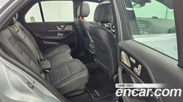 Mercedes-Benz GLE-Class — Фото автомобиля 10