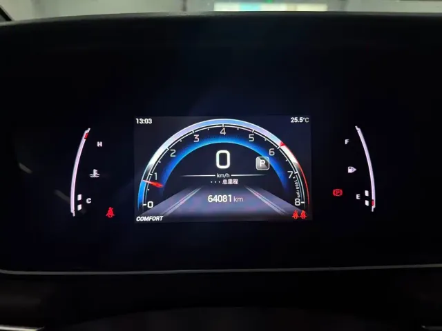 GAC Trumpchi M6 — Фото автомобиля 10