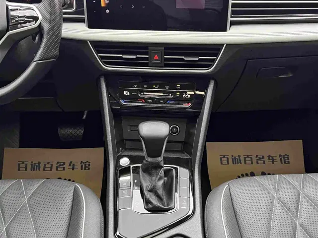 Volkswagen Tiguan L — Фото автомобиля 15