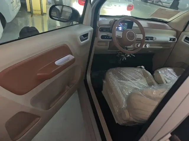 Wuling Hongguang Mini EV — Фото автомобиля 15