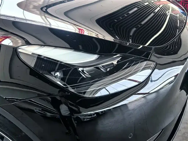 Tesla Model Y — Фото автомобиля 5