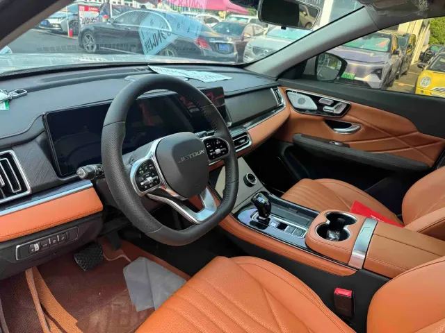 Jetour X70 Plus — Фото автомобиля 6