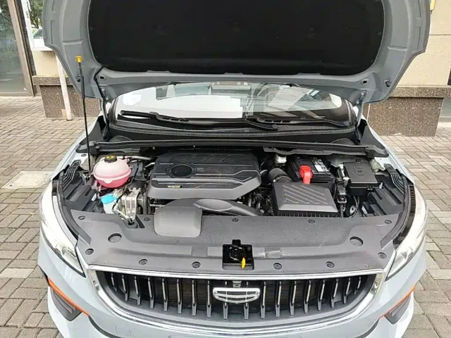Geely Emgrand S — Фото автомобиля 19